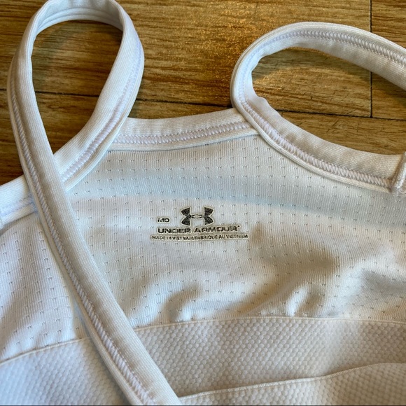 White Under Armour top, size M - Picture 2 of 3